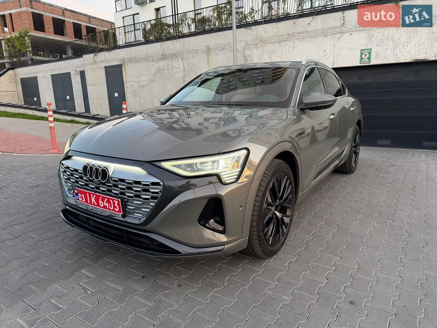 Audi Q8 Sportback e-tron, 2023