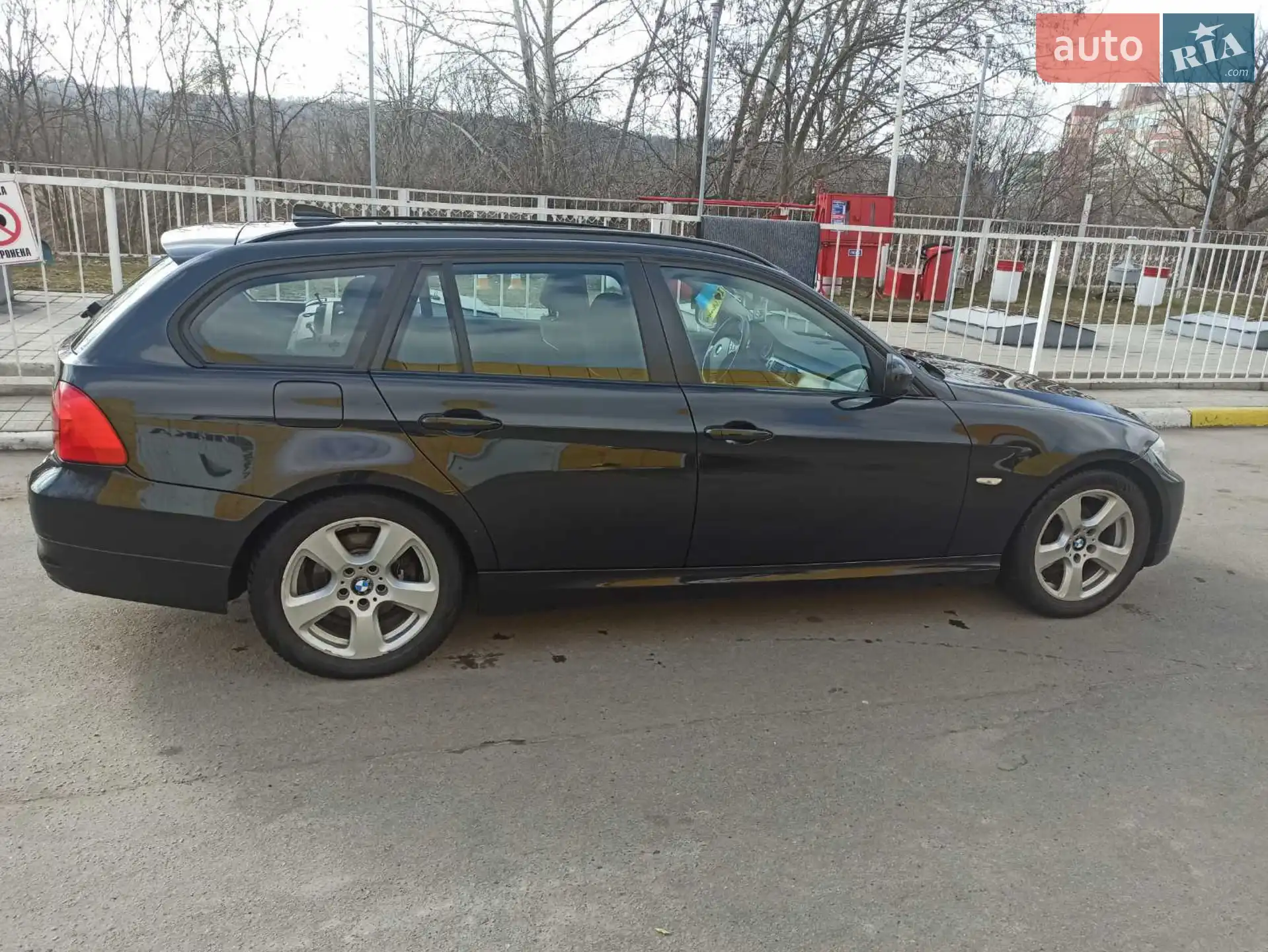 BMW 3 Series, 2011