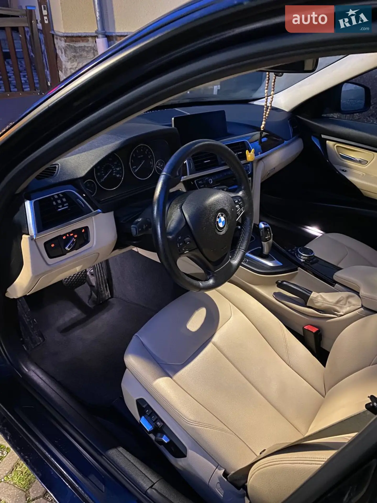 BMW 3 Series, 2016