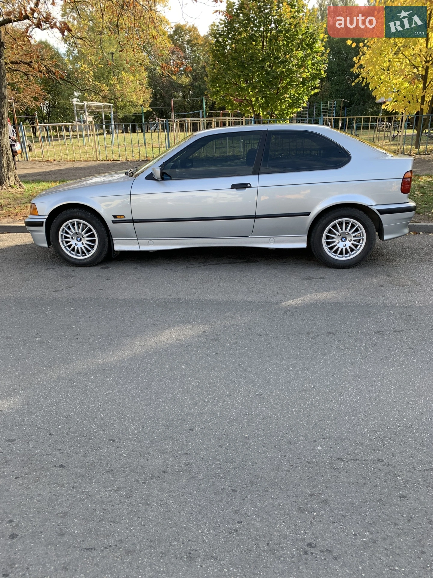 BMW 3 Series, 1995