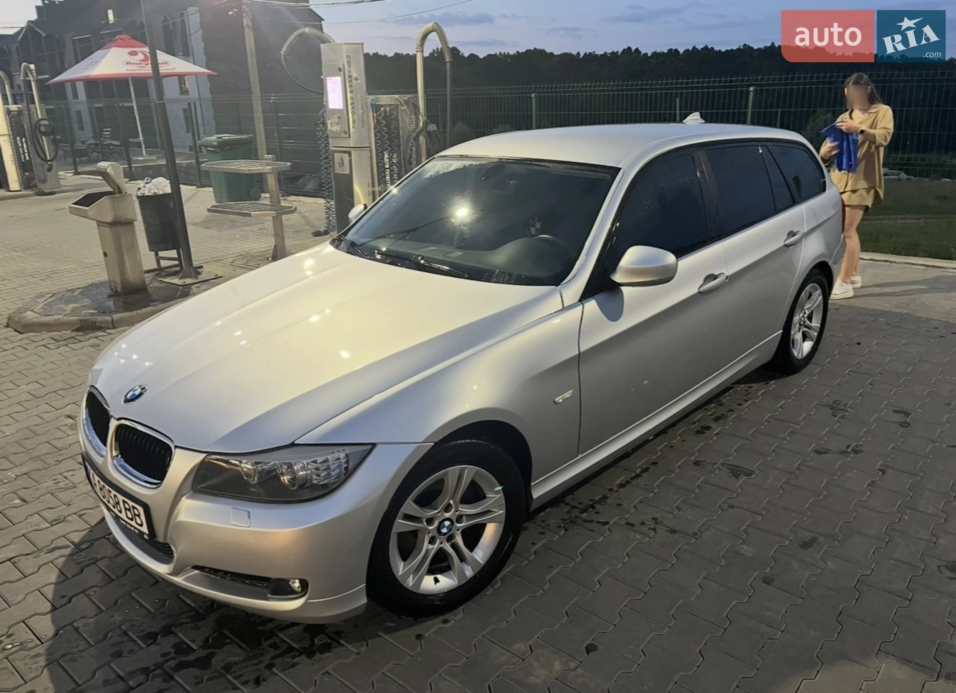 BMW 3 Series, 2009