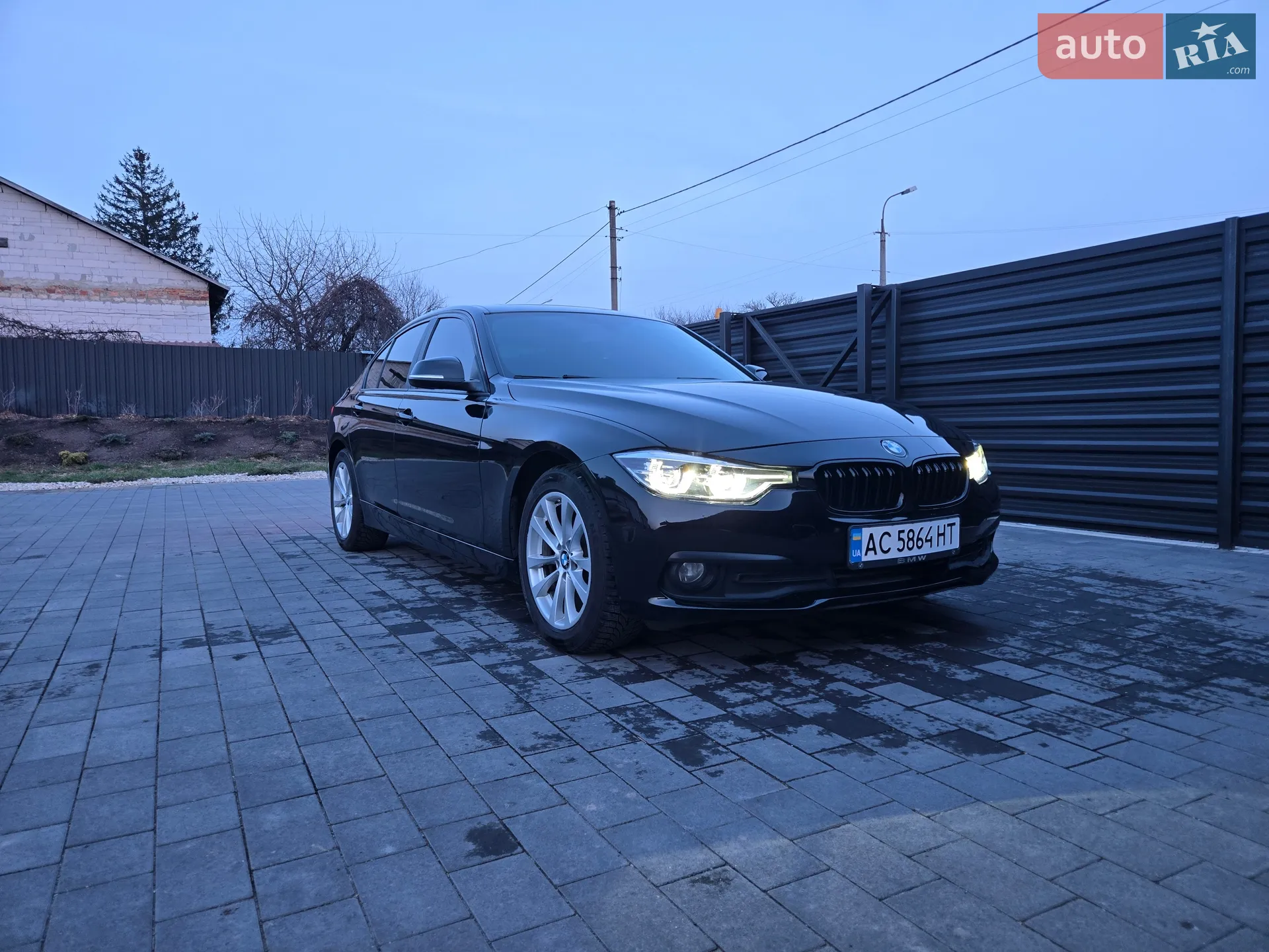 BMW 3 Series, 2016