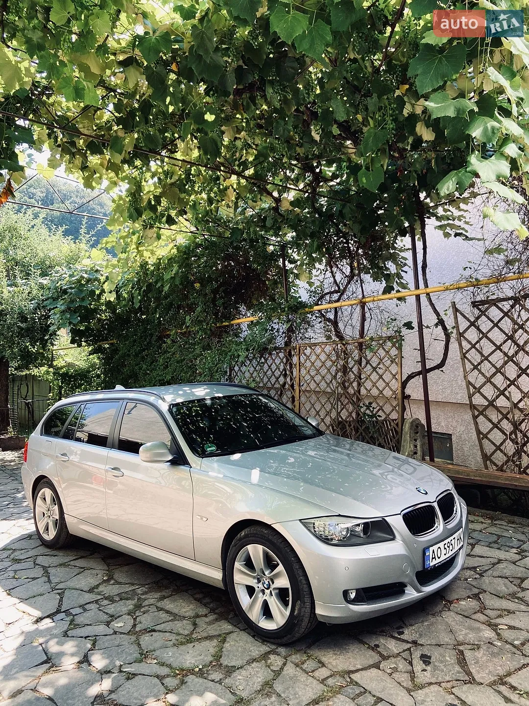 BMW 3 Series, 2011