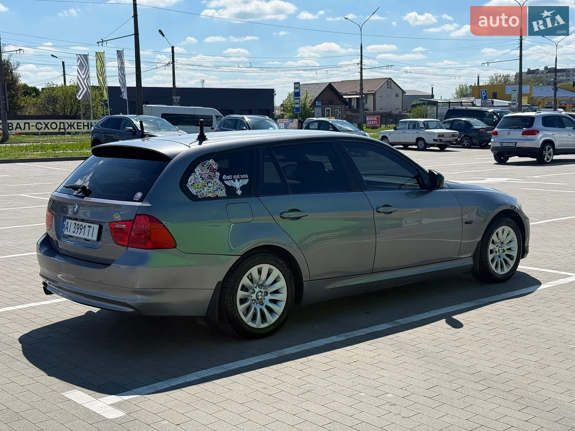 BMW 3 Series, 2009