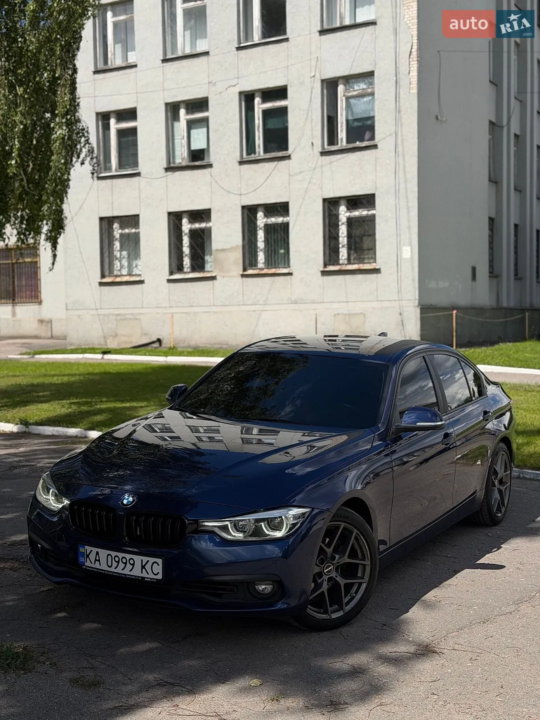 BMW 3 Series 2017 — 1
