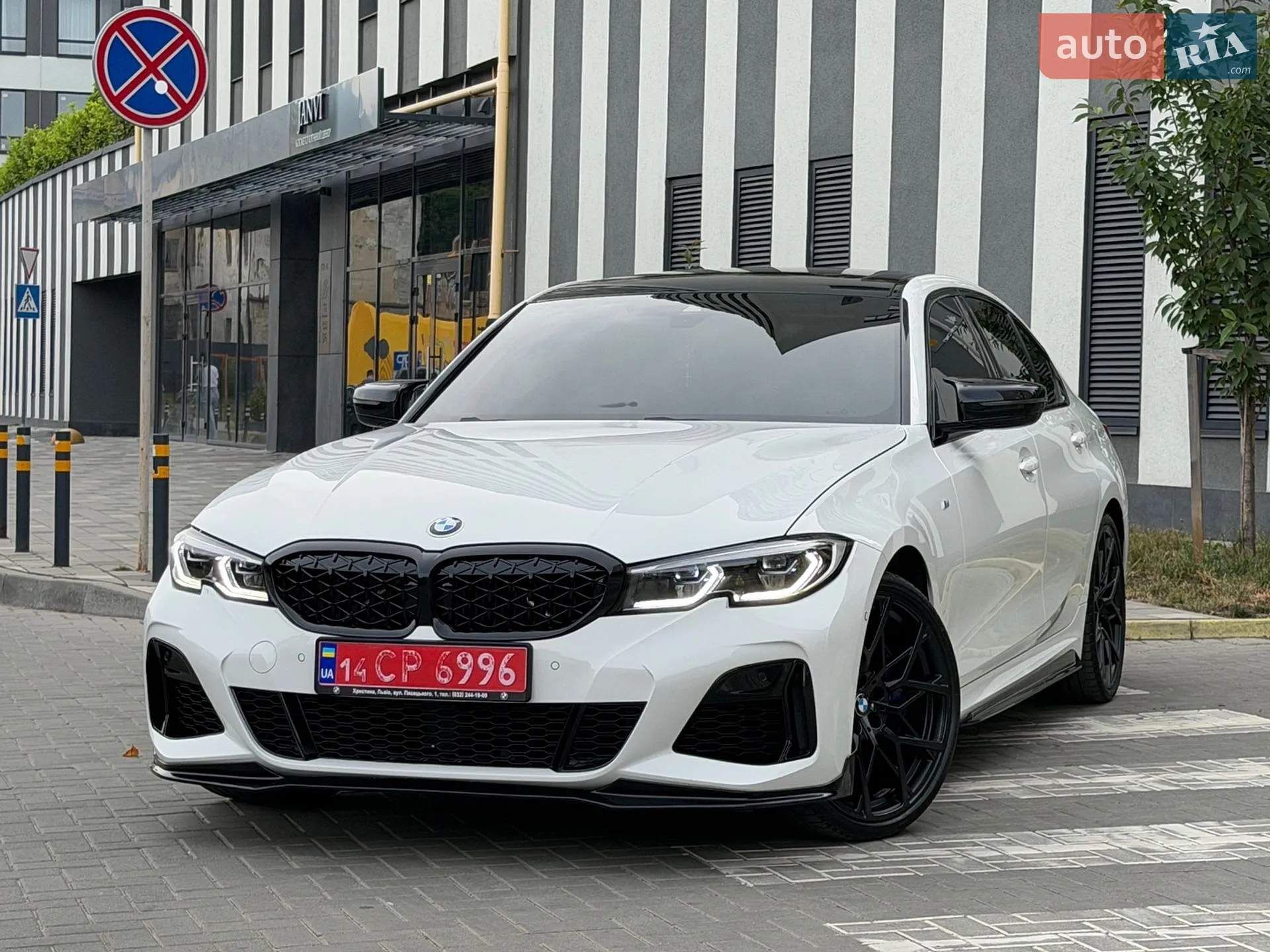 BMW 3 Series, 2019