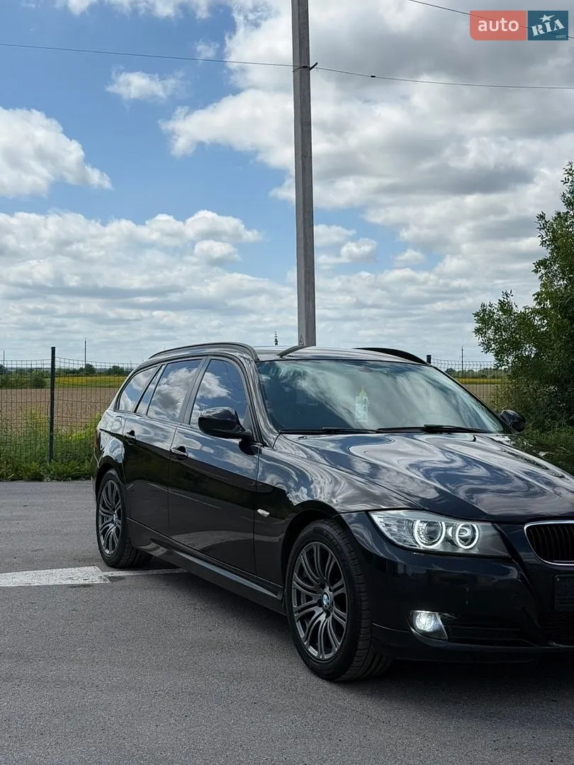 BMW 3 Series, 2009