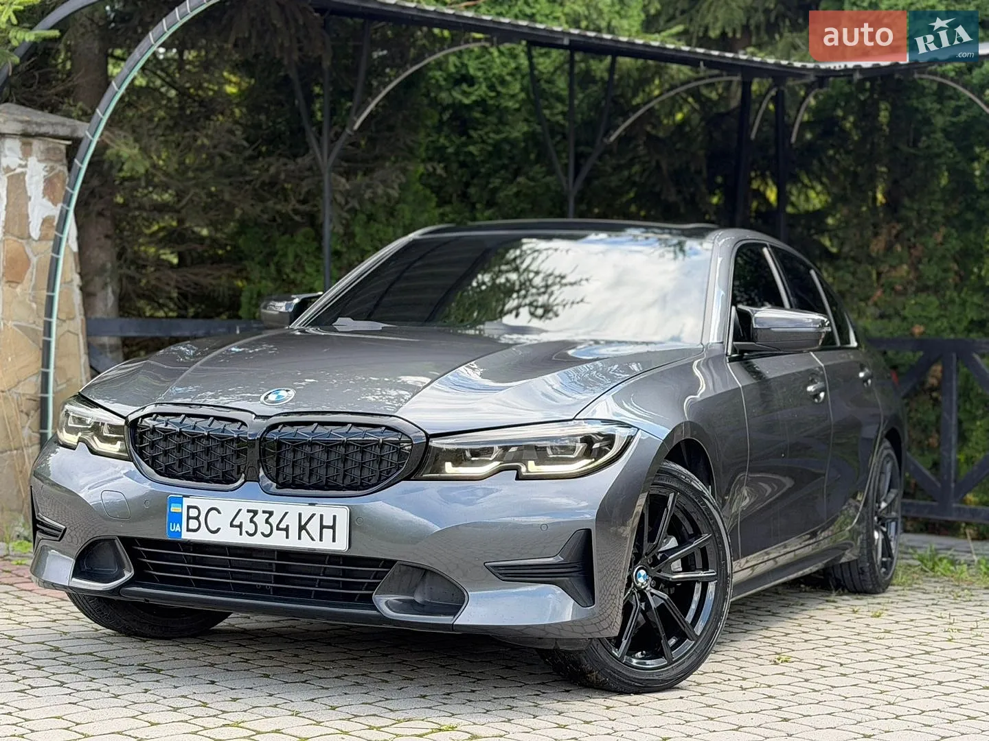 BMW 3 Series, 2021