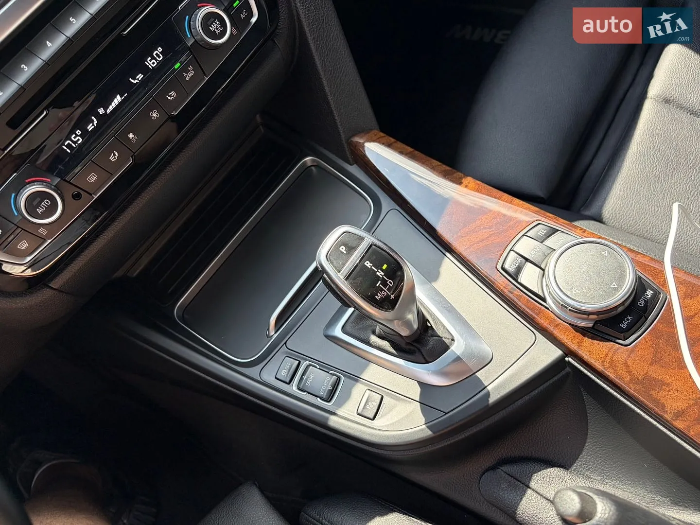 BMW 3 Series, 2016