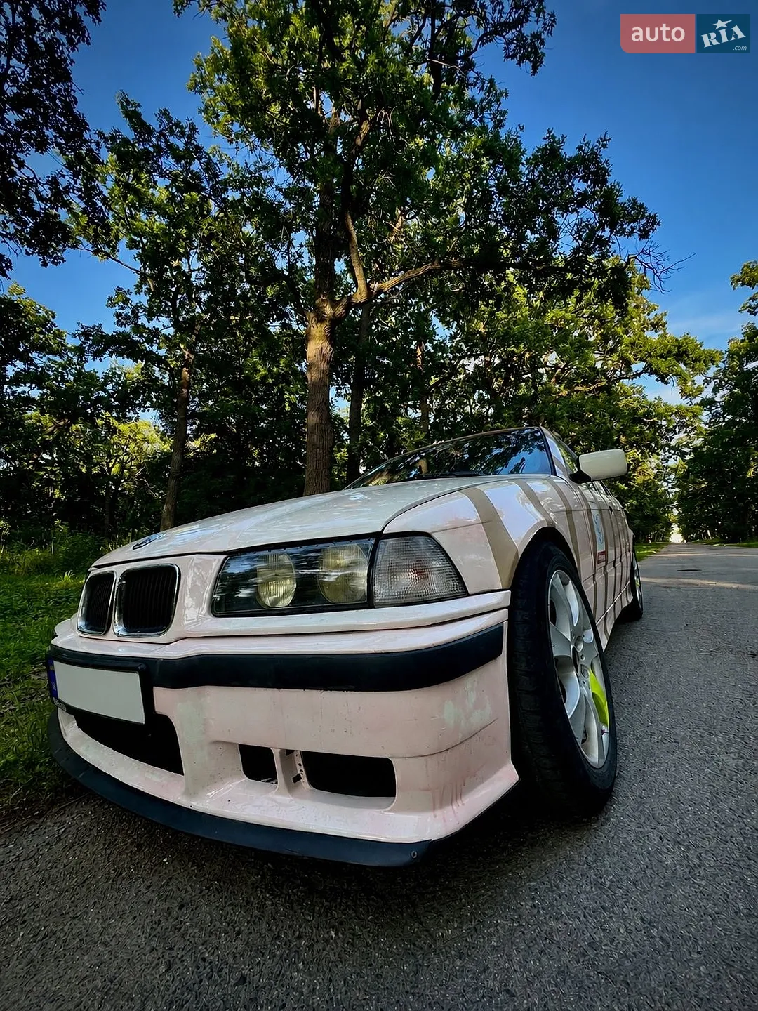 BMW 3 Series, 1993