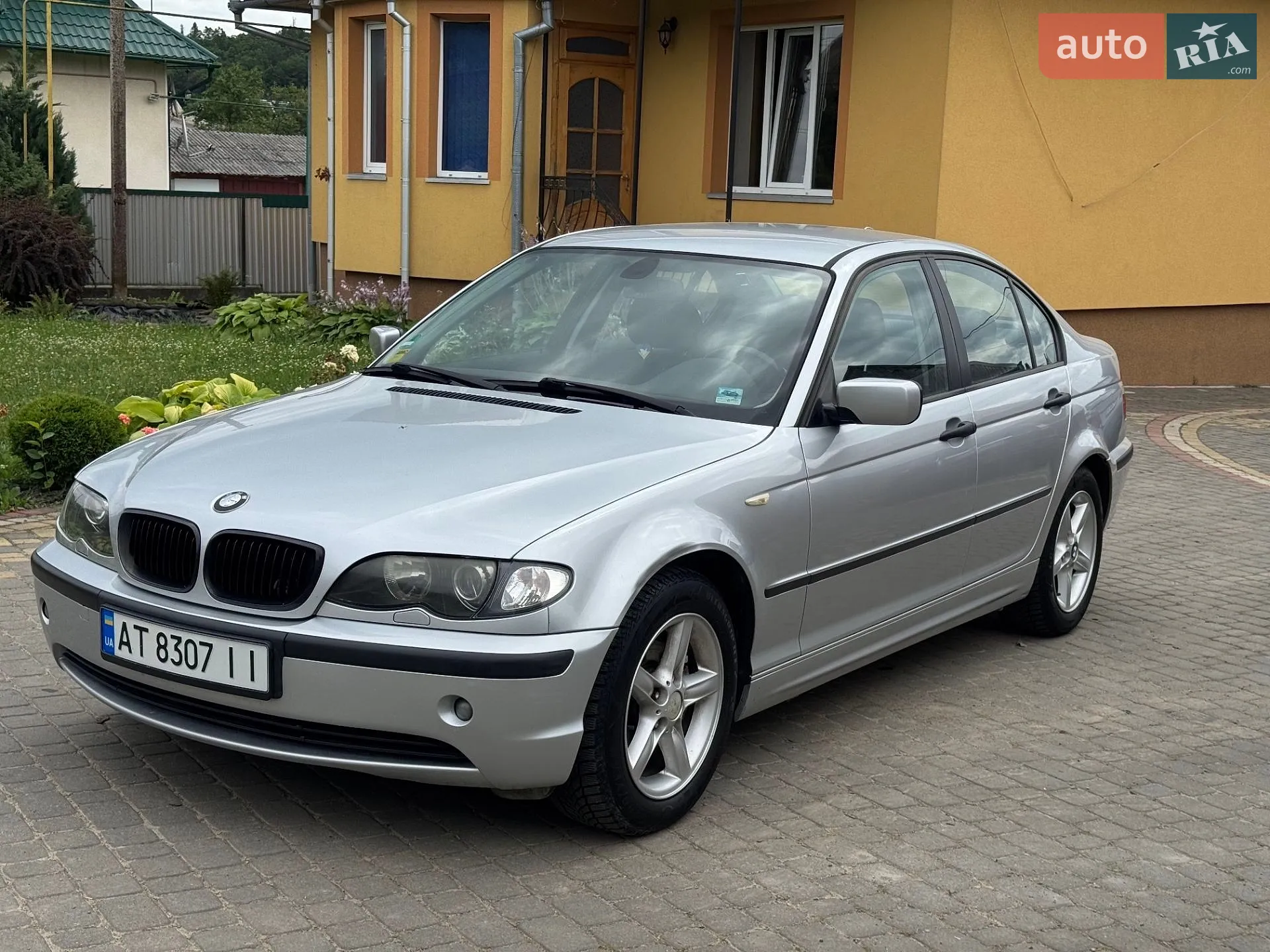 BMW 3 Series, 2003