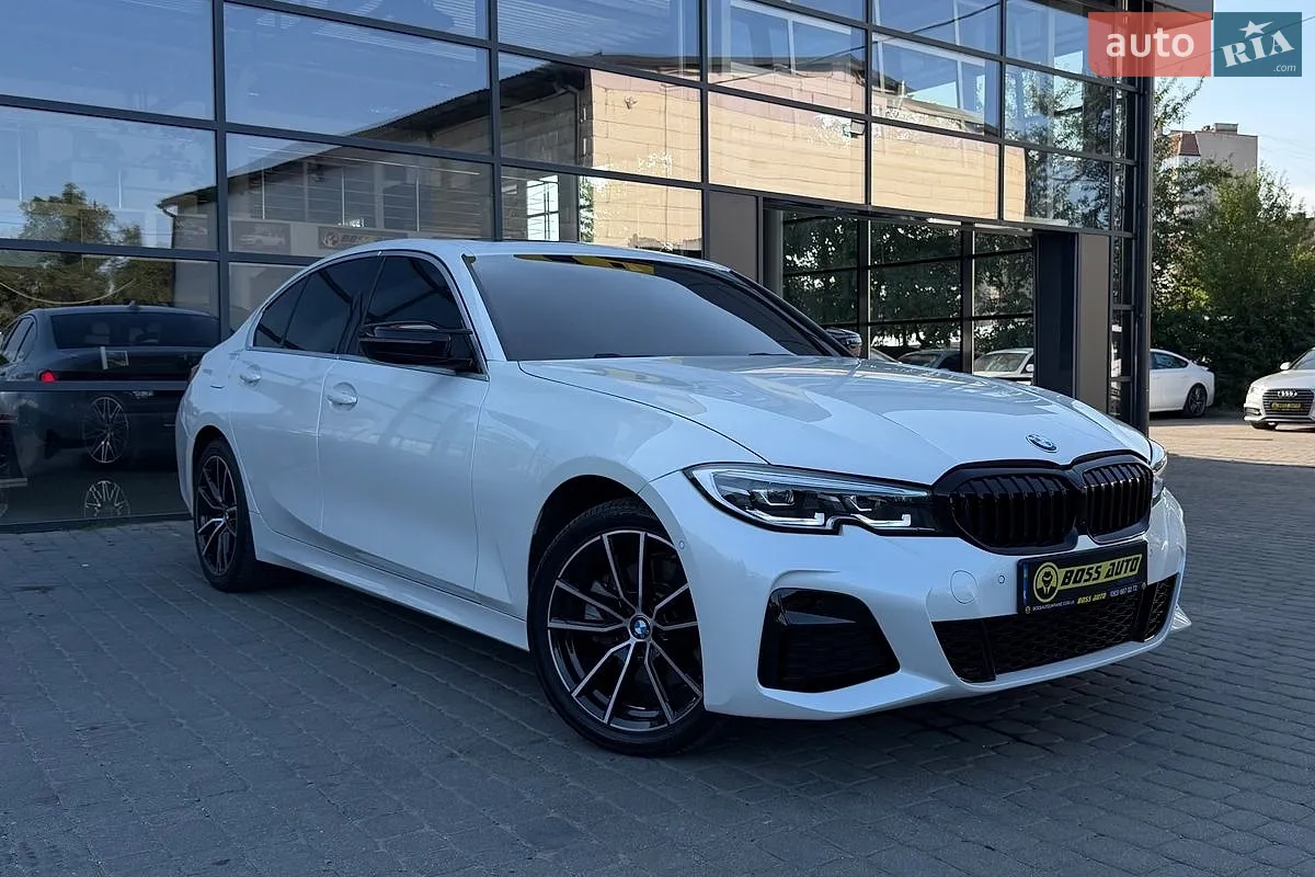 BMW 3 Series, 2019