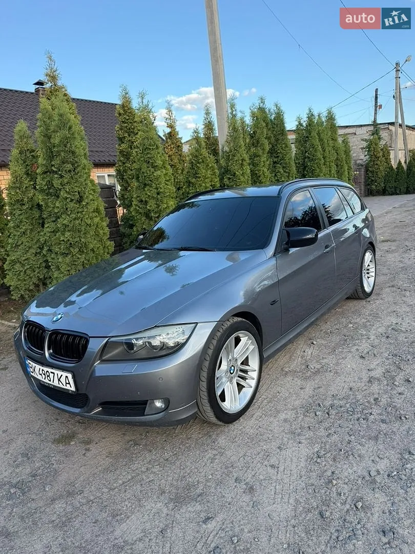 BMW 3 Series, 2010