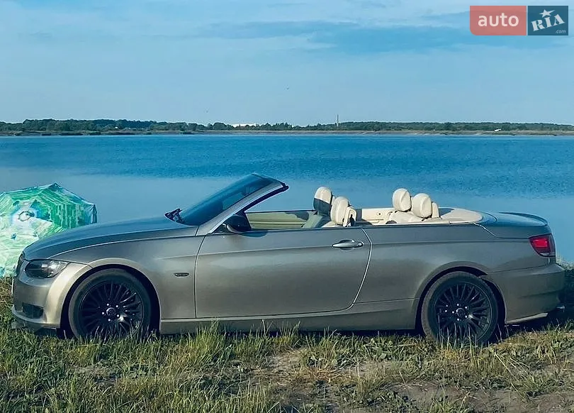 BMW 3 Series, 2009