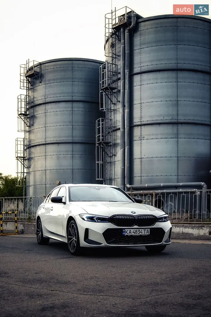 BMW 3 Series, 2019