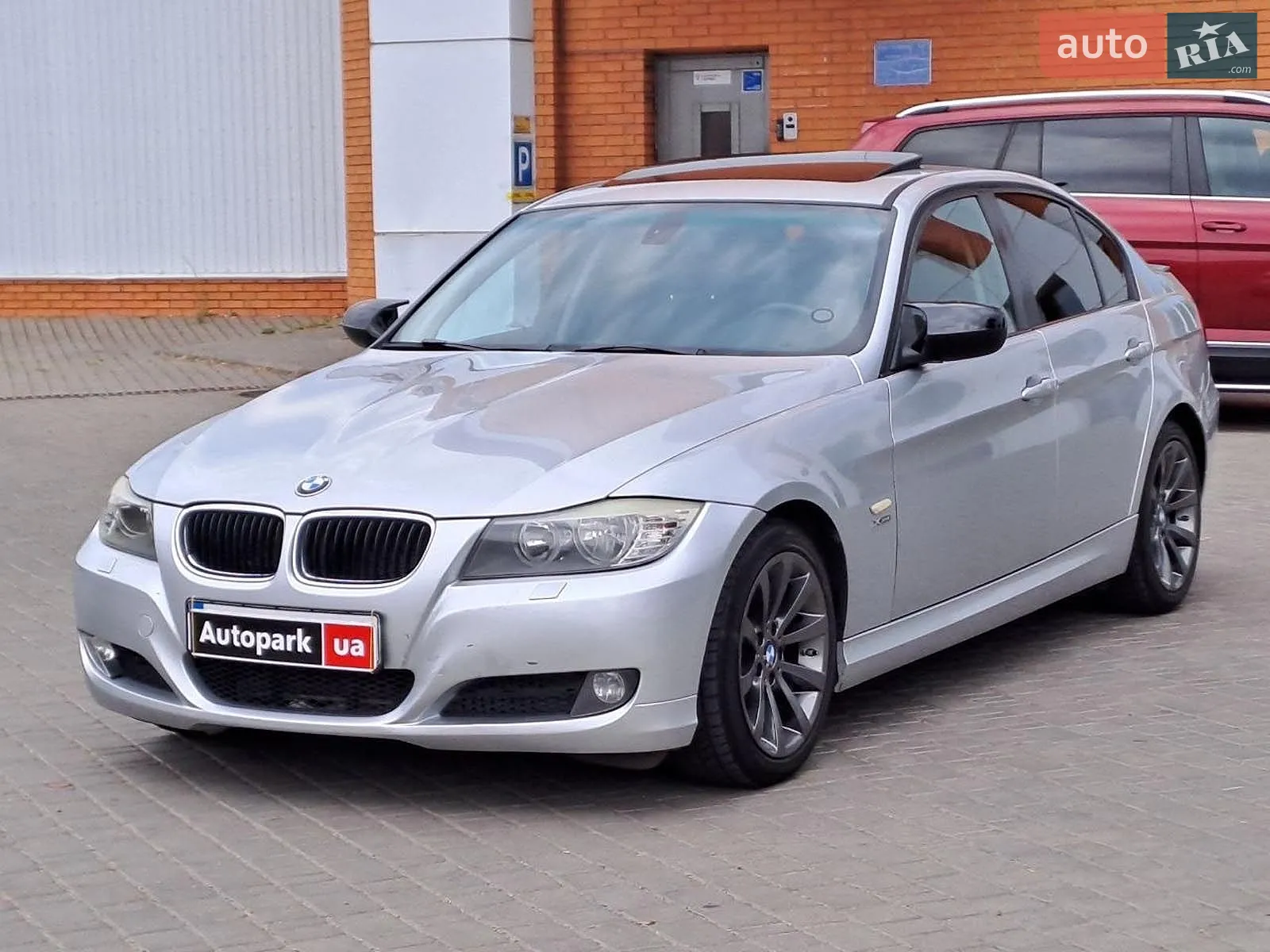 BMW 3 Series, 2011