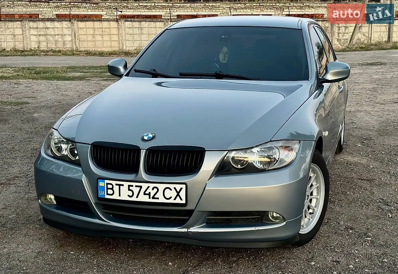 BMW 3 Series, 2005