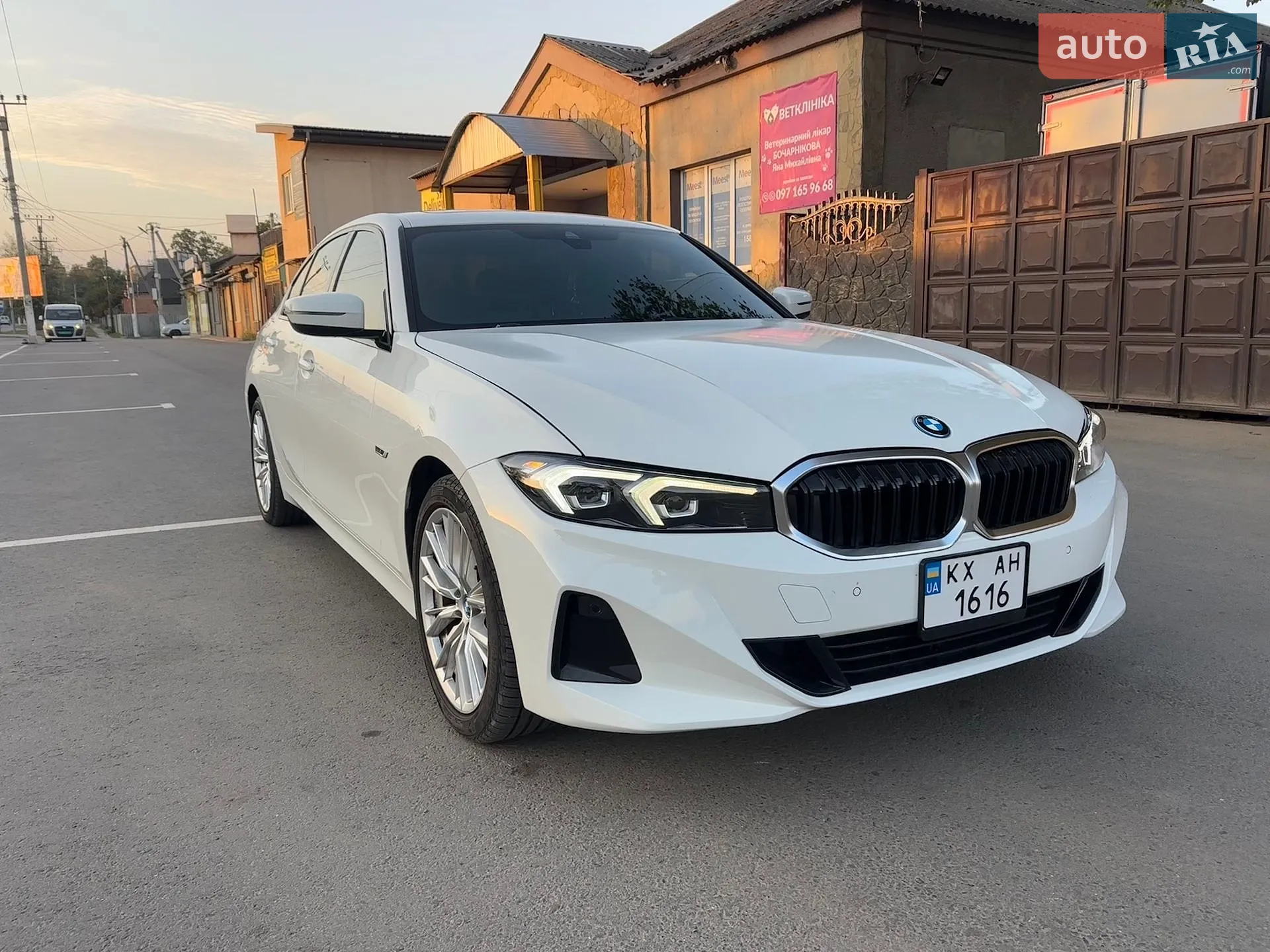 BMW 3 Series, 2023
