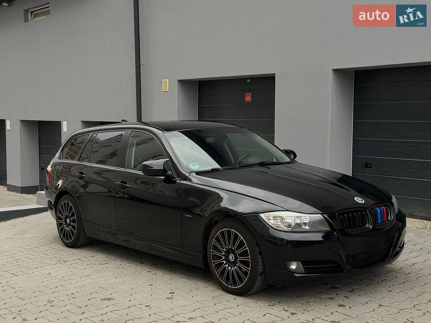 BMW 3 Series, 2010