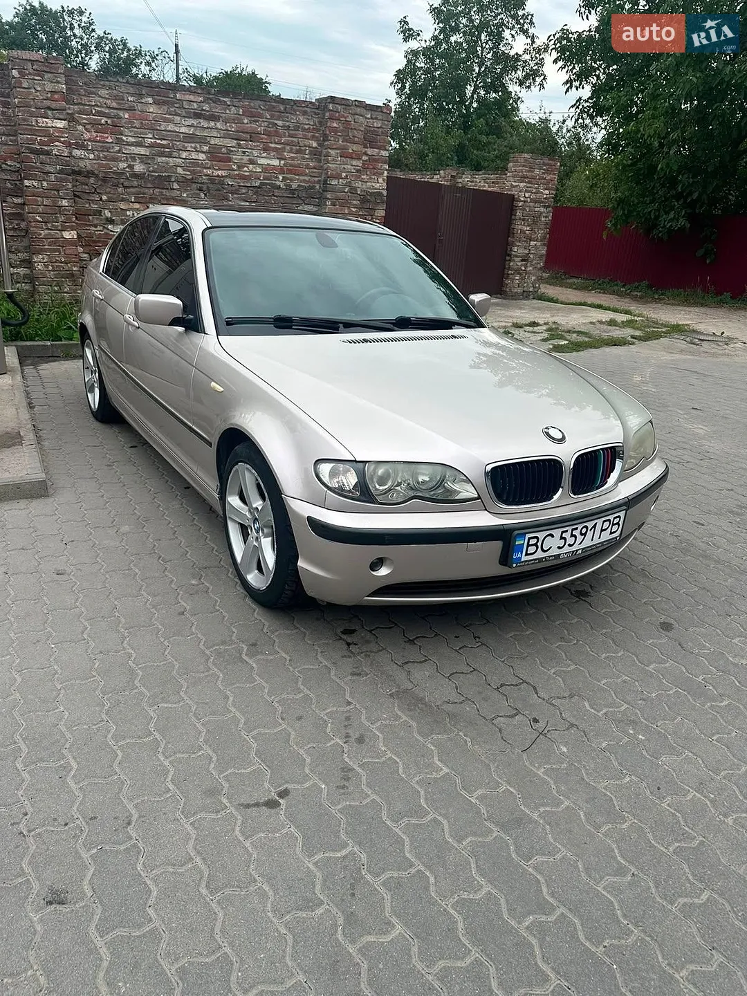 BMW 3 Series, 2005