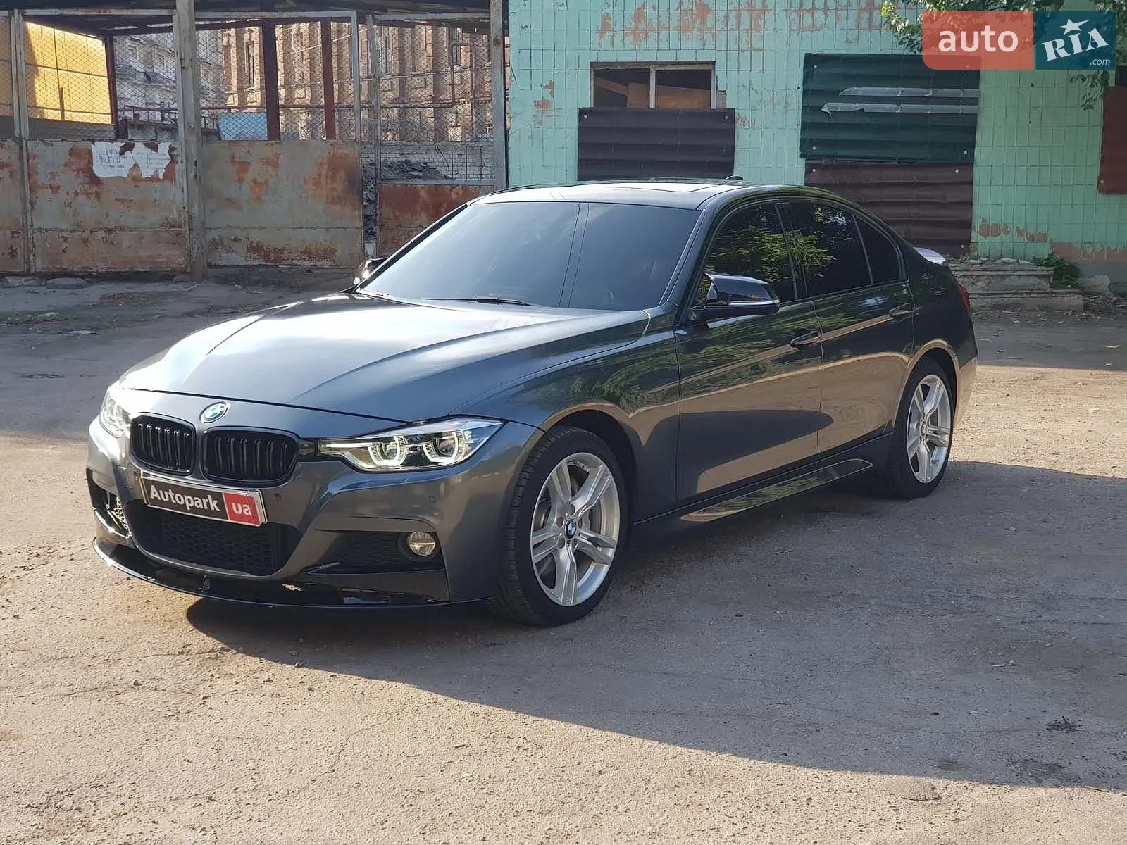 BMW 3 Series, 2016