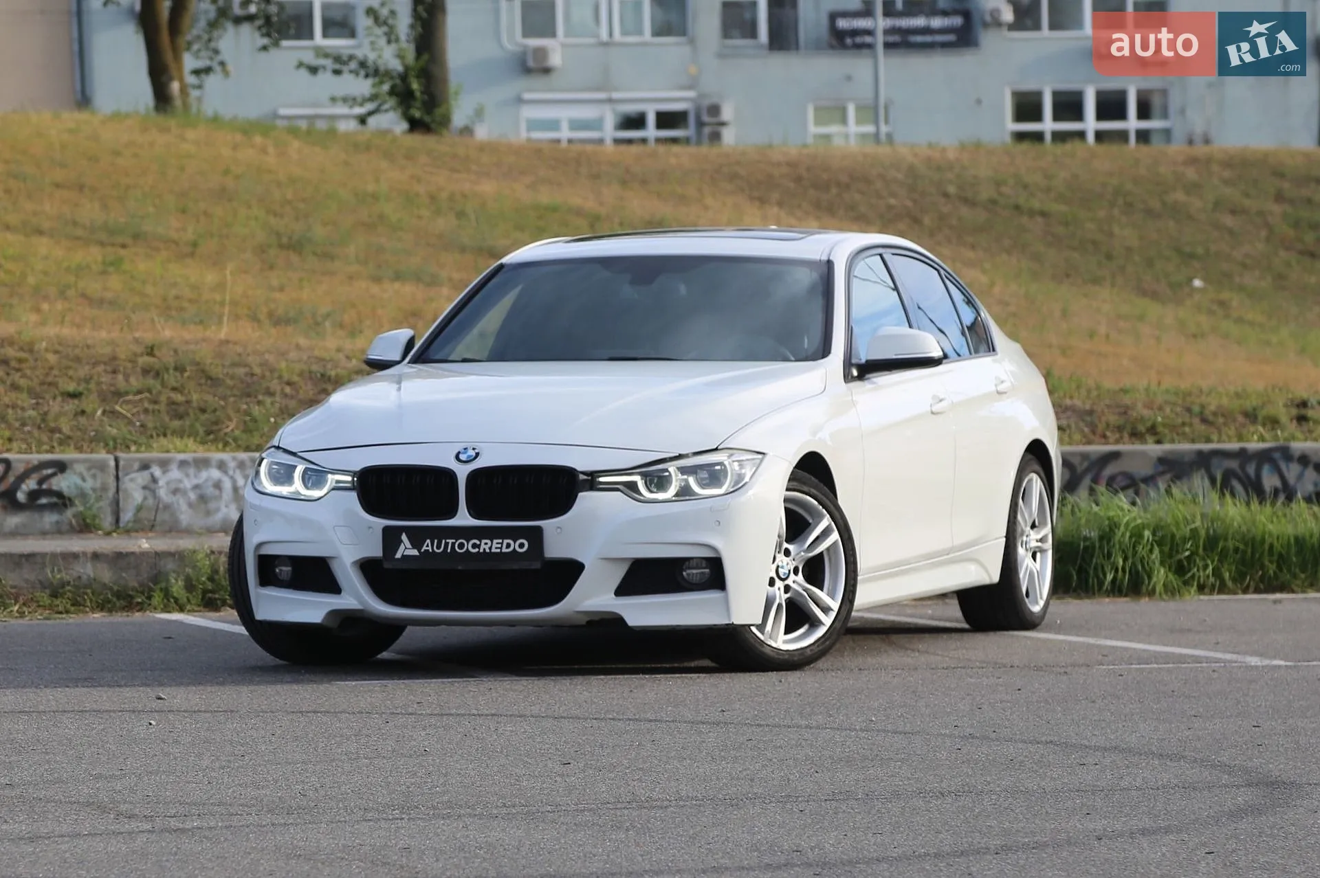 BMW 3 Series, 2016