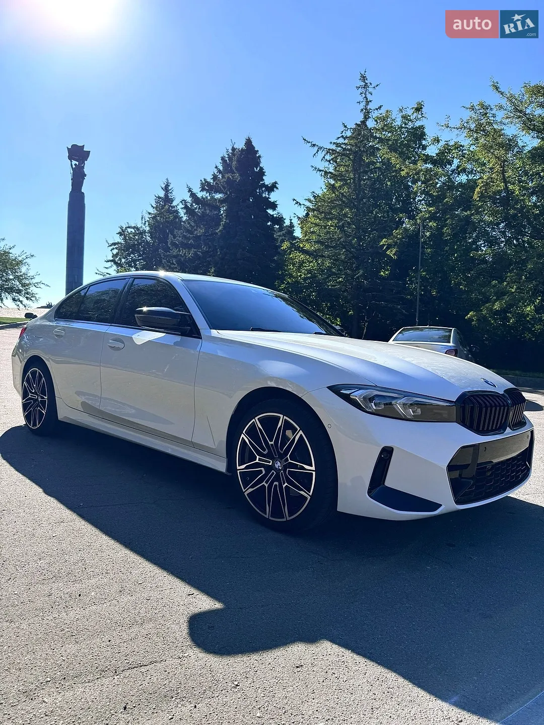 BMW 3 Series, 2023