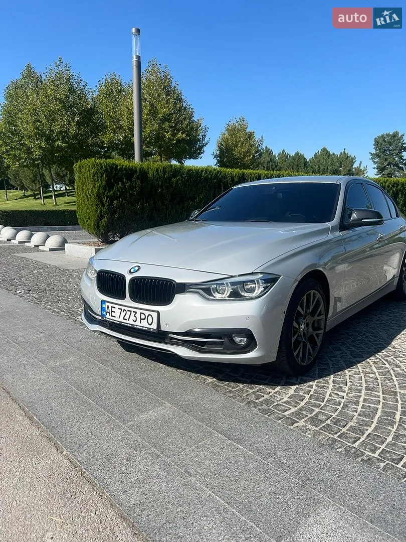BMW 3 Series, 2016