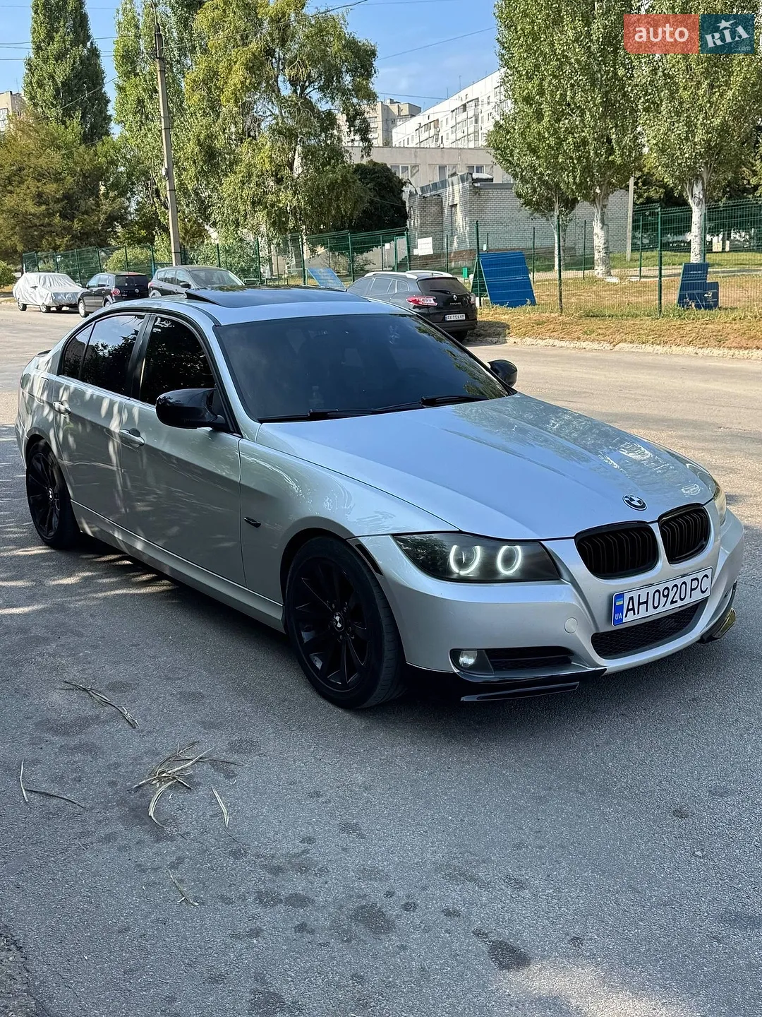 BMW 3 Series, 2011