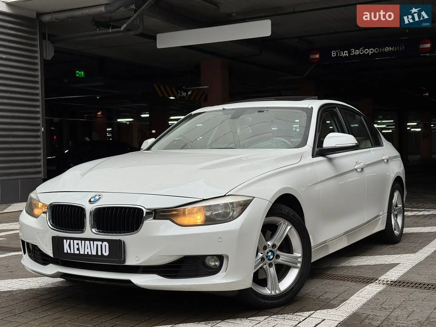 BMW 3 Series, 2015