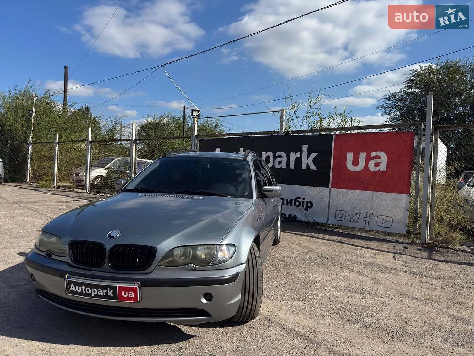BMW 3 Series, 2004