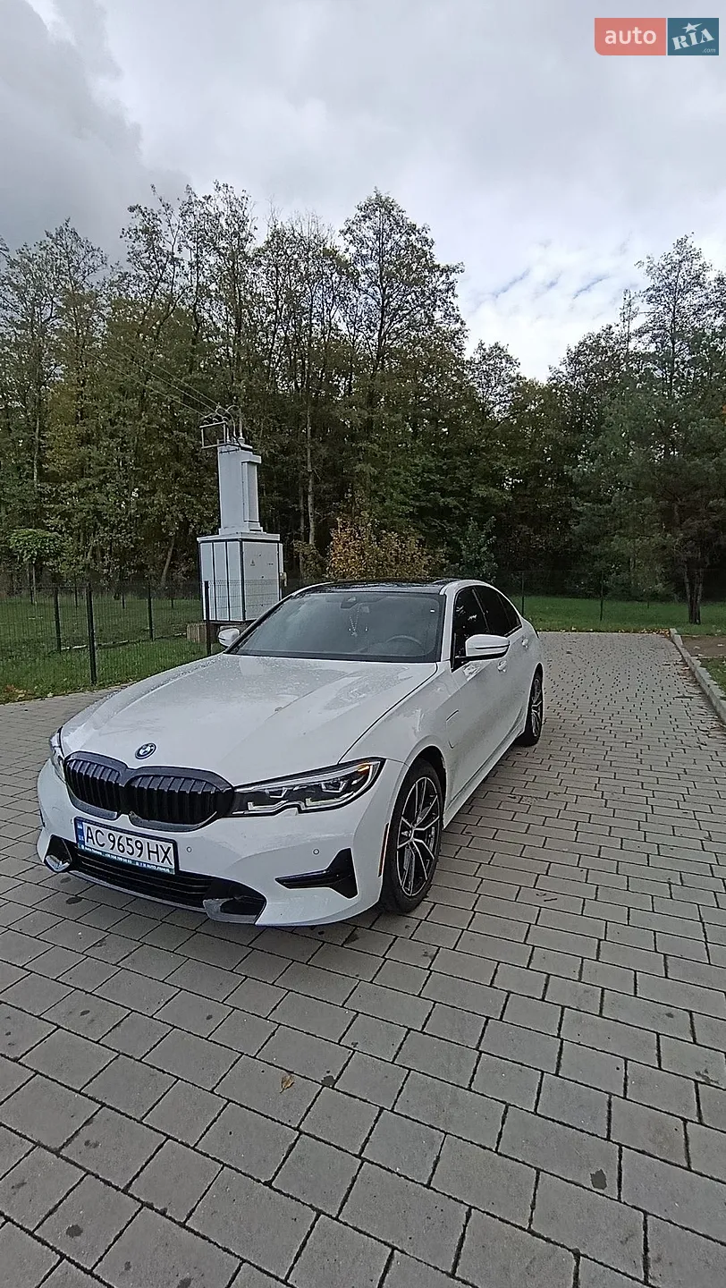 BMW 3 Series, 2022