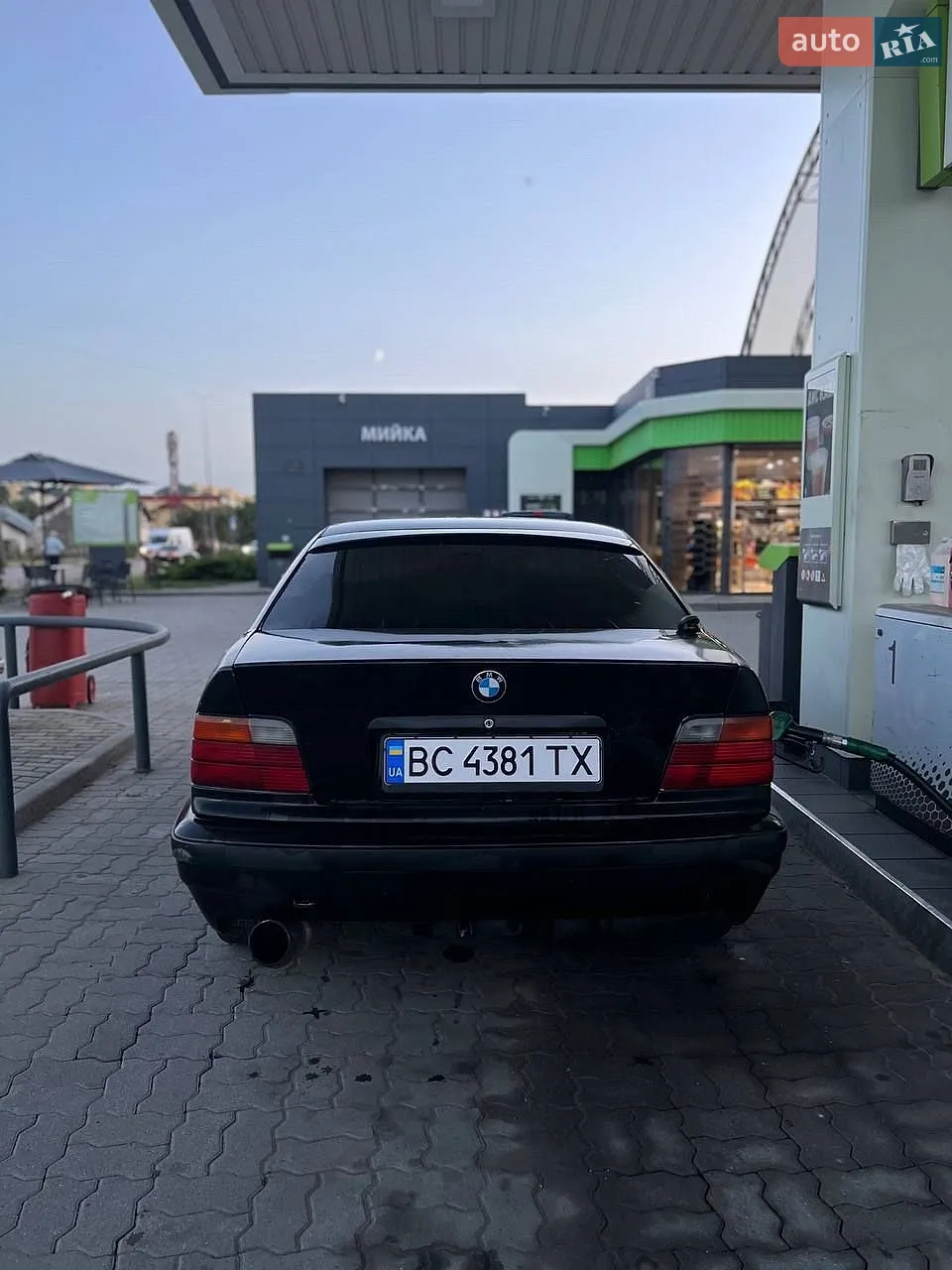 BMW 3 Series, 1991