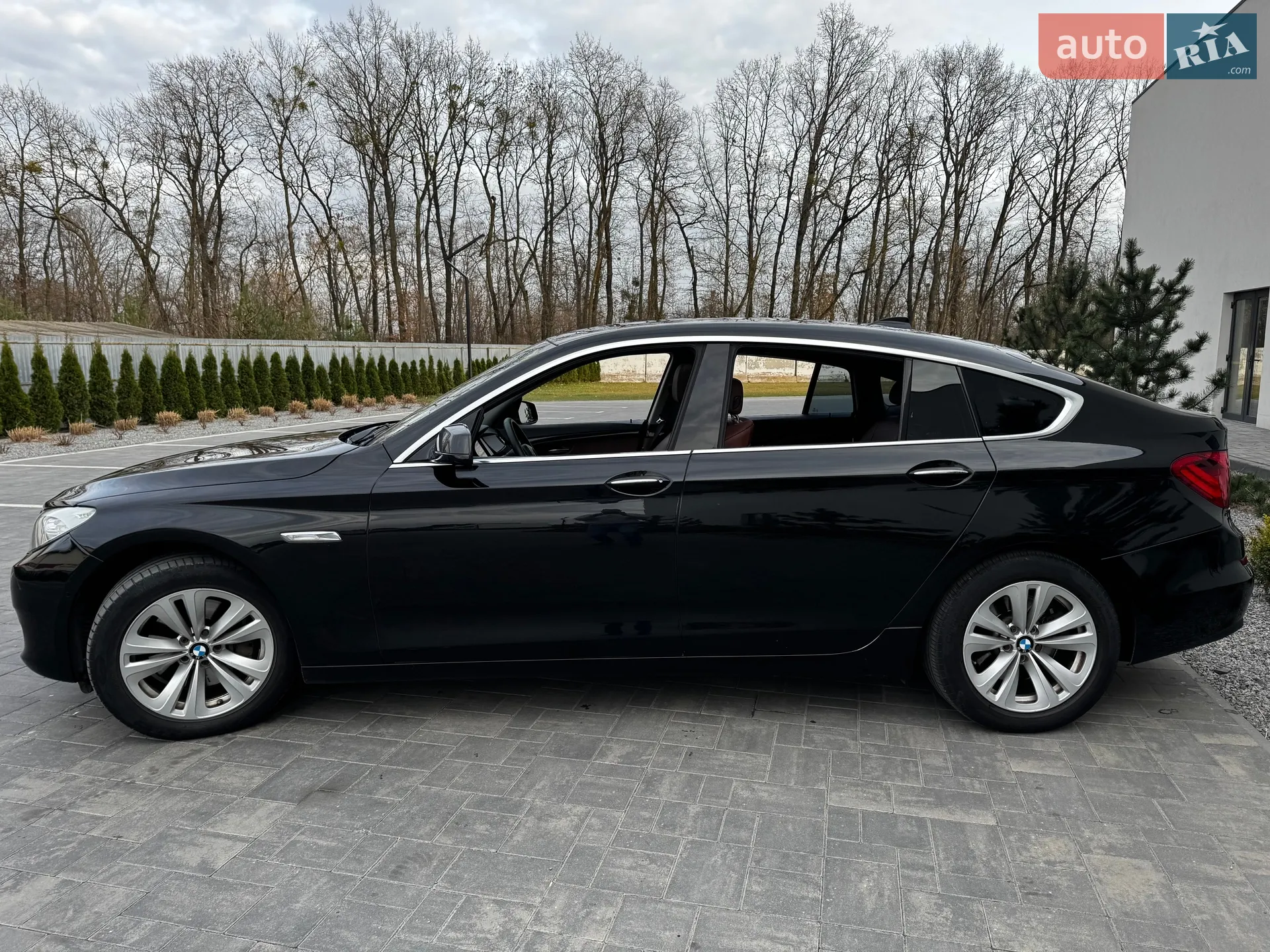 BMW 5 Series GT, 2010