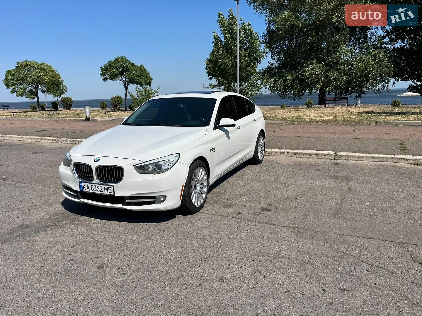 BMW 5 Series GT, 2010