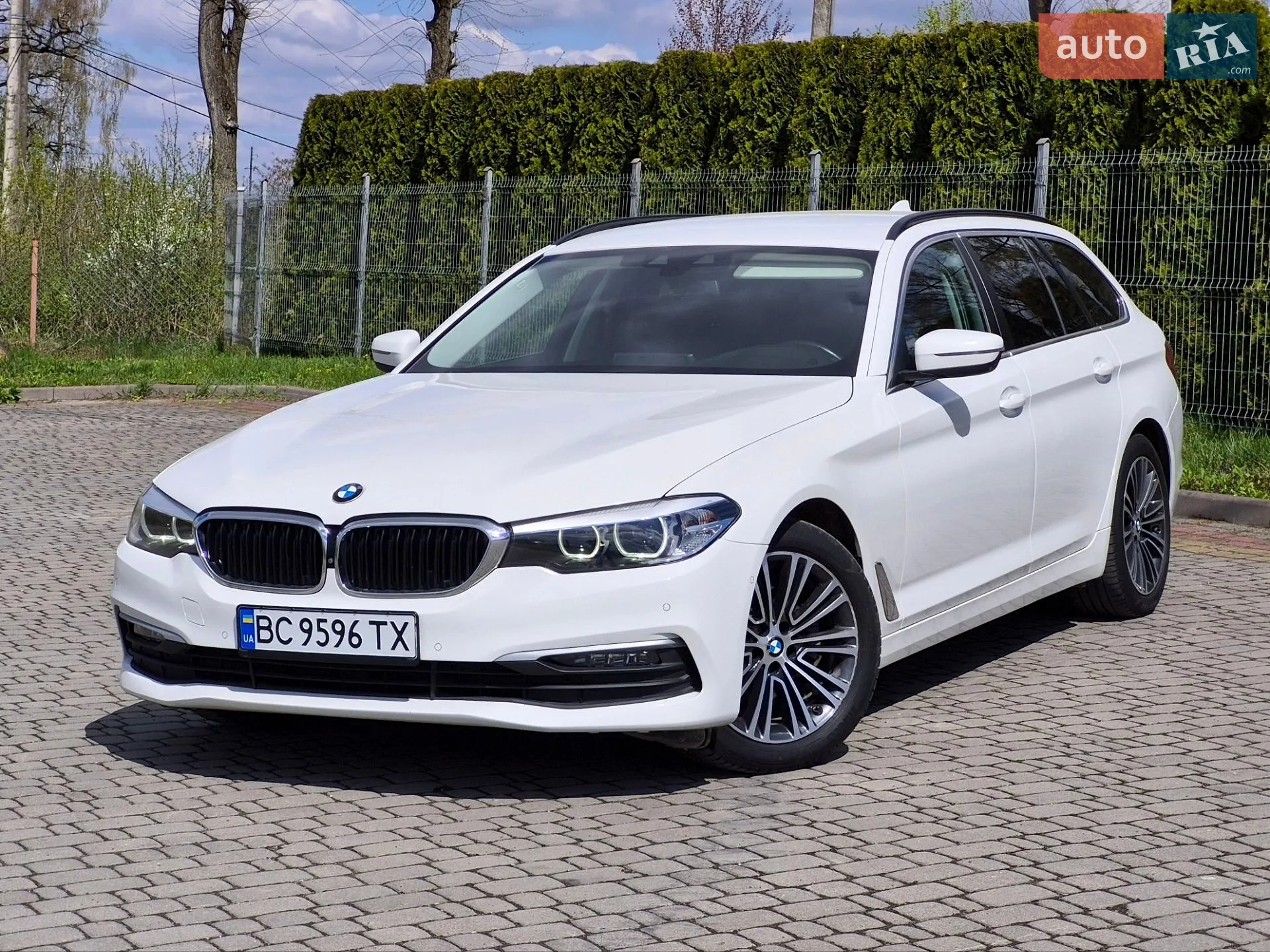 BMW 5 Series, 2019
