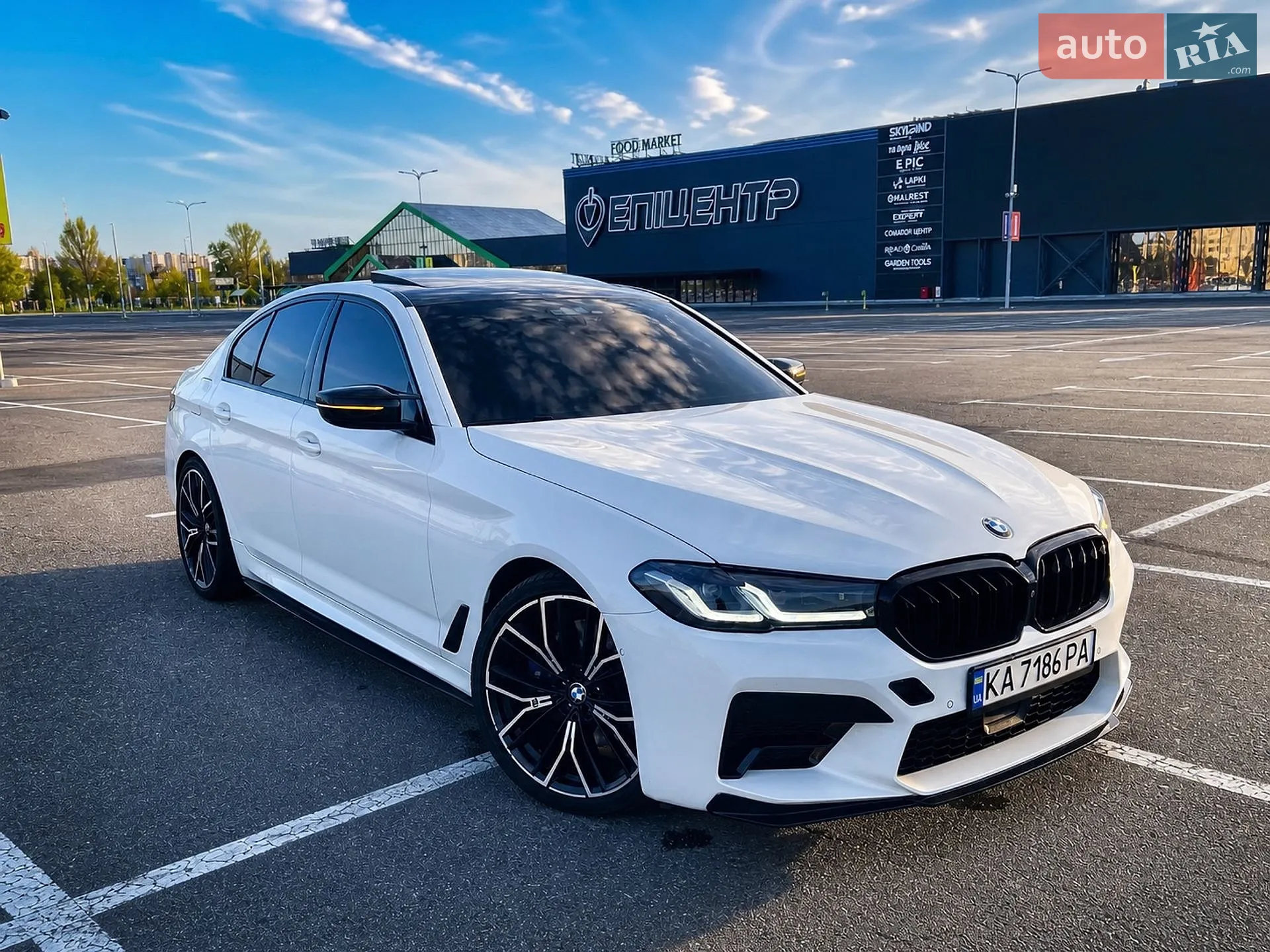 BMW 5 Series, 2020