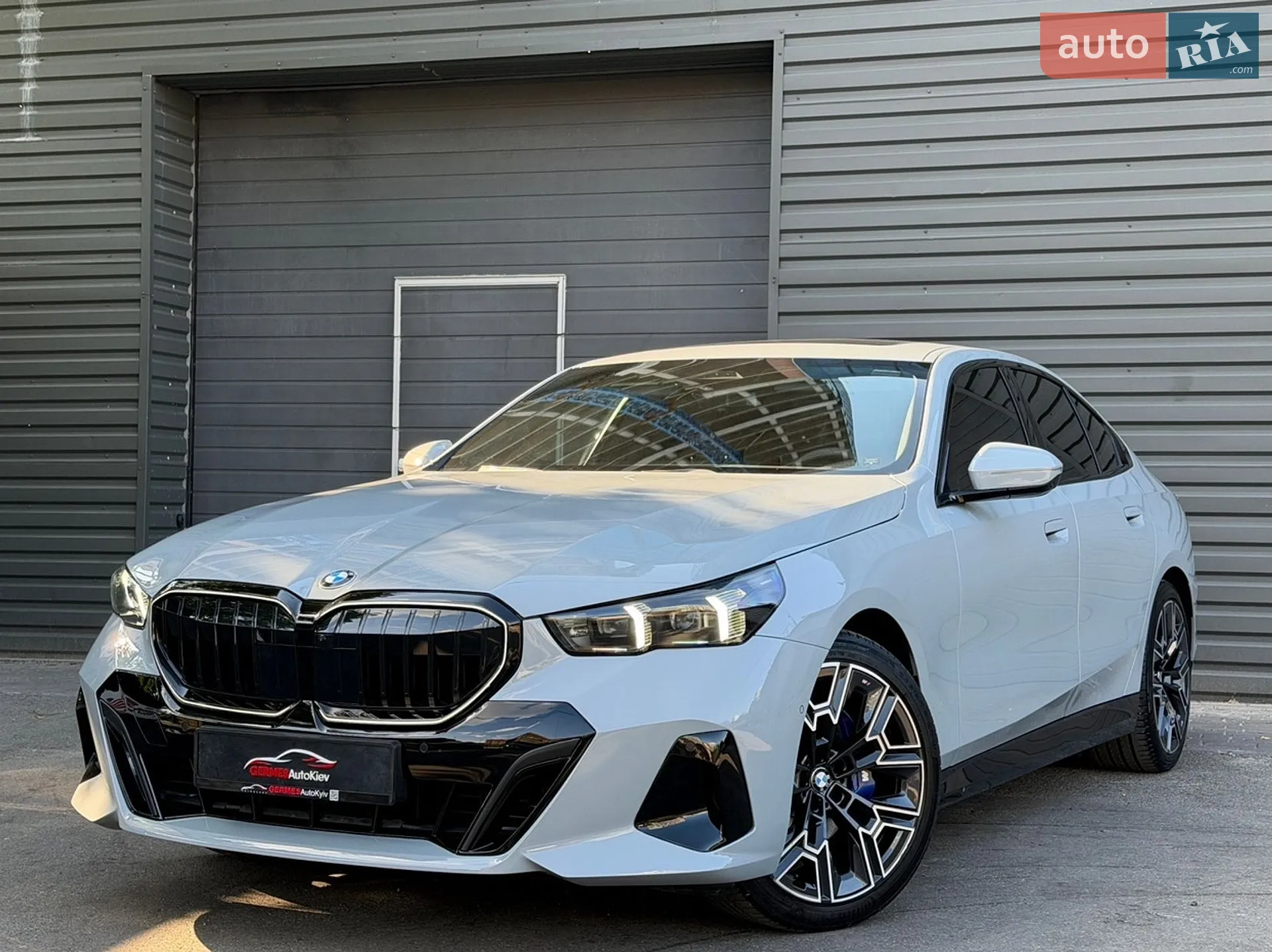 BMW 5 Series, 2025
