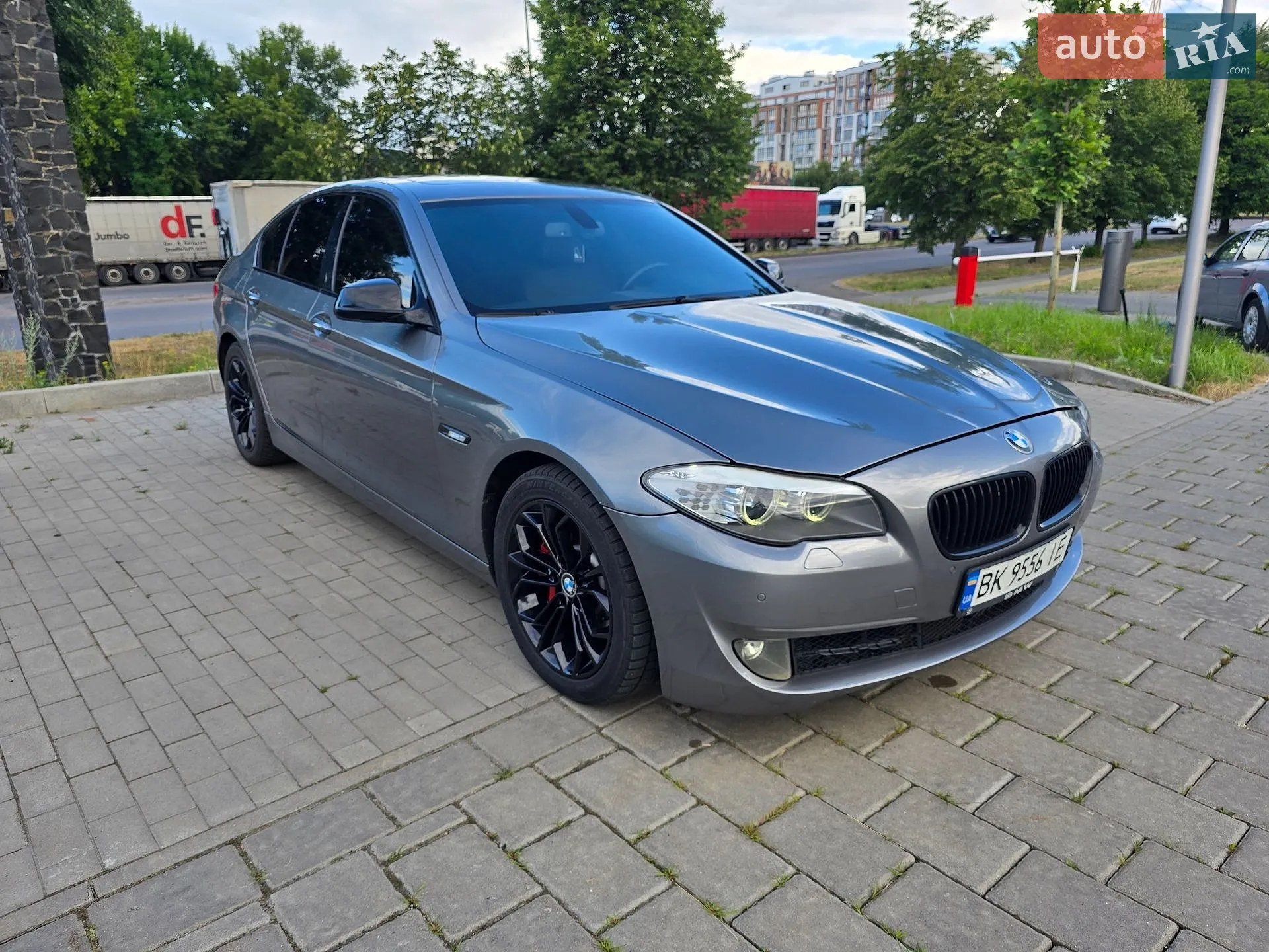 BMW 5 Series, 2010