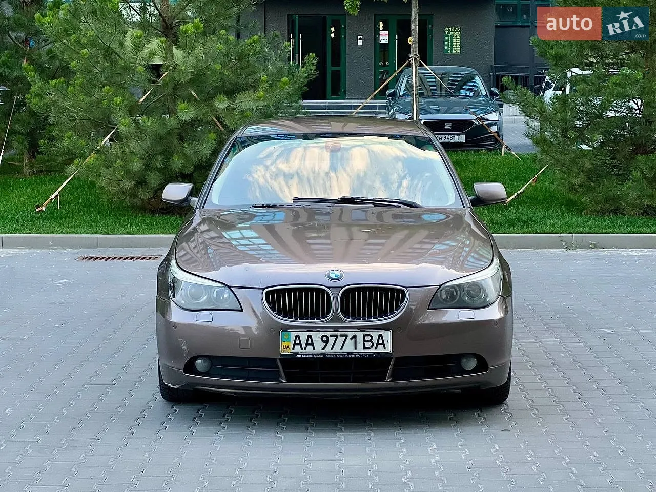 BMW 5 Series, 2005