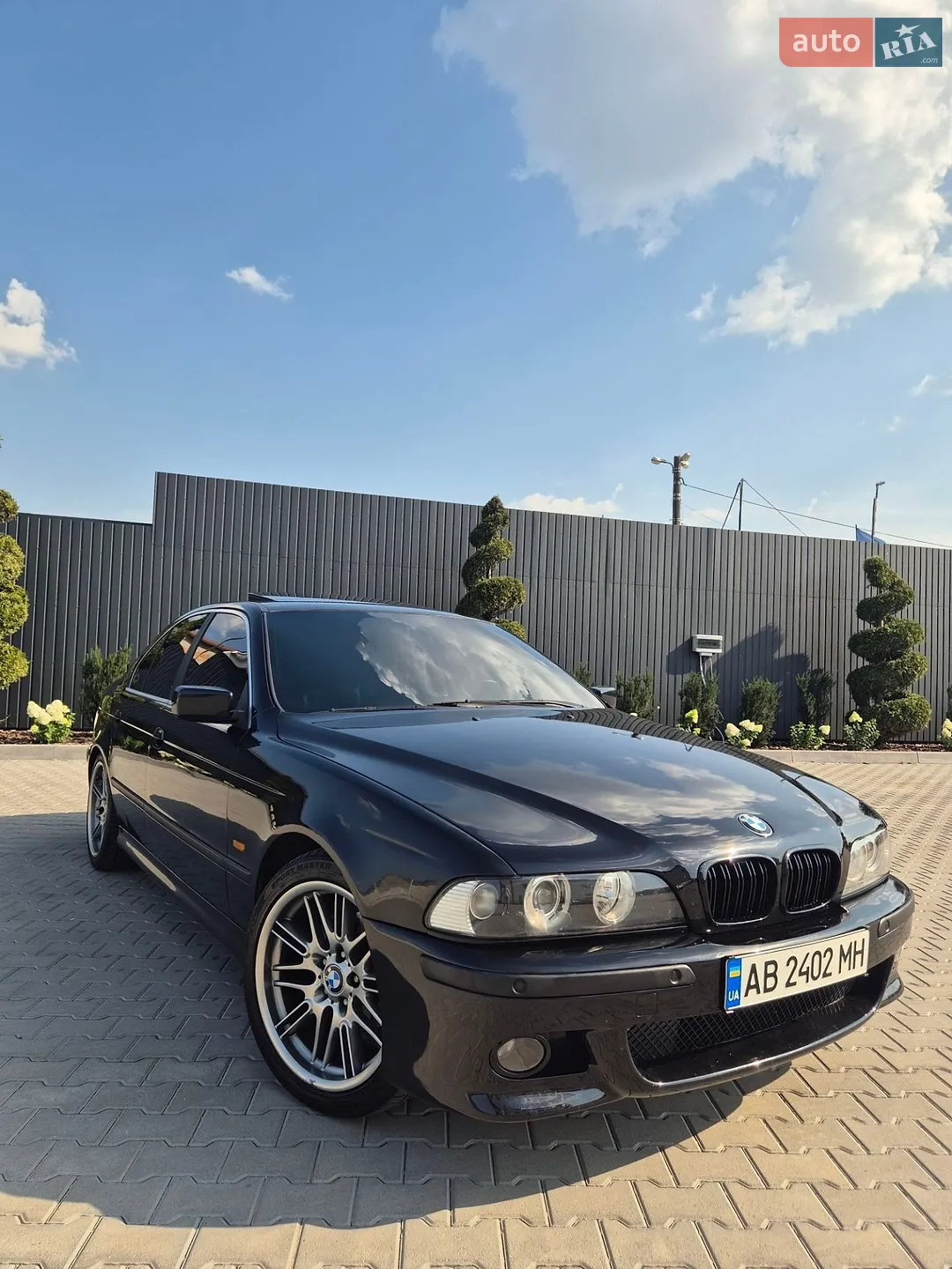 BMW 5 Series, 2002