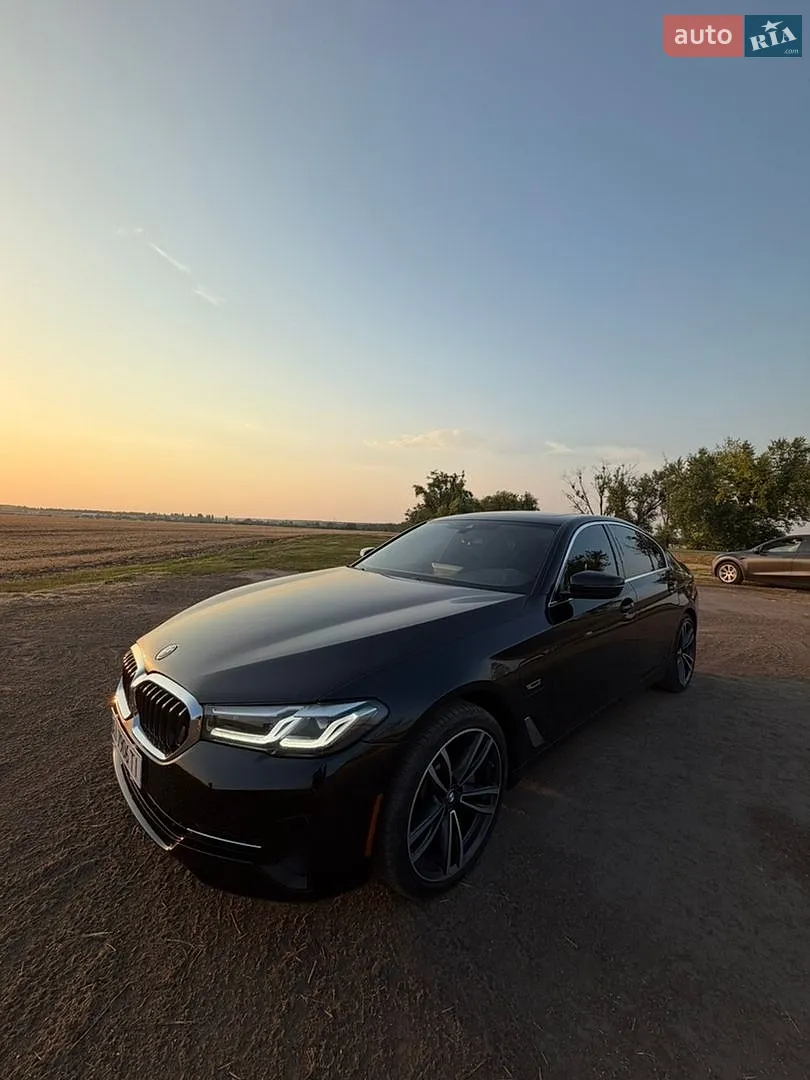 BMW 5 Series, 2022