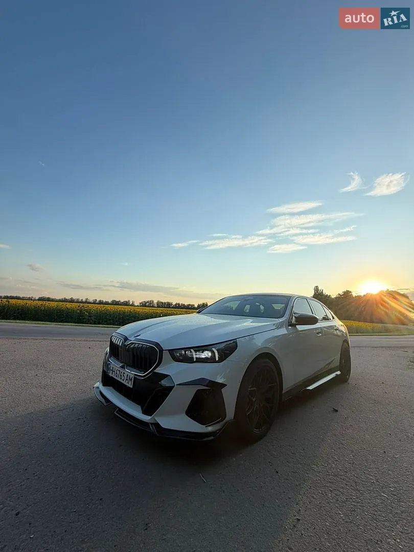 BMW 5 Series, 2023