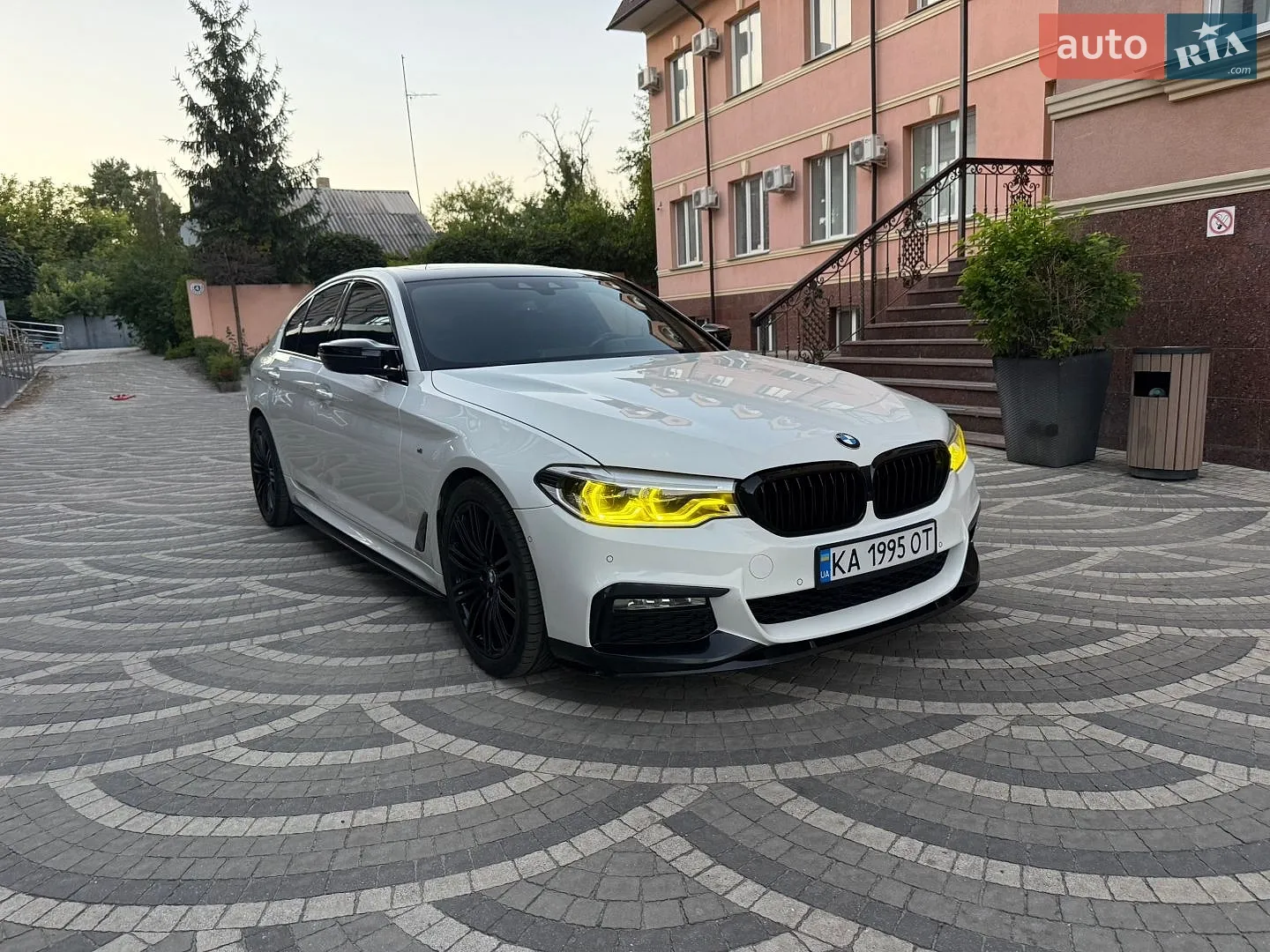 BMW 5 Series, 2019