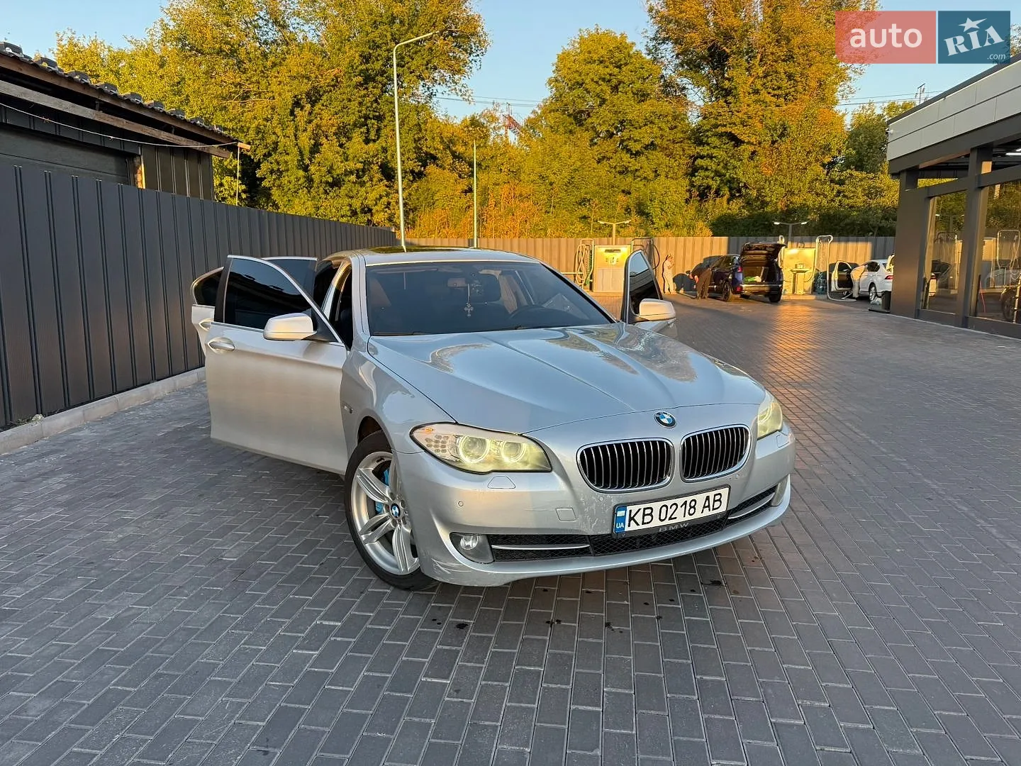 BMW 5 Series, 2011