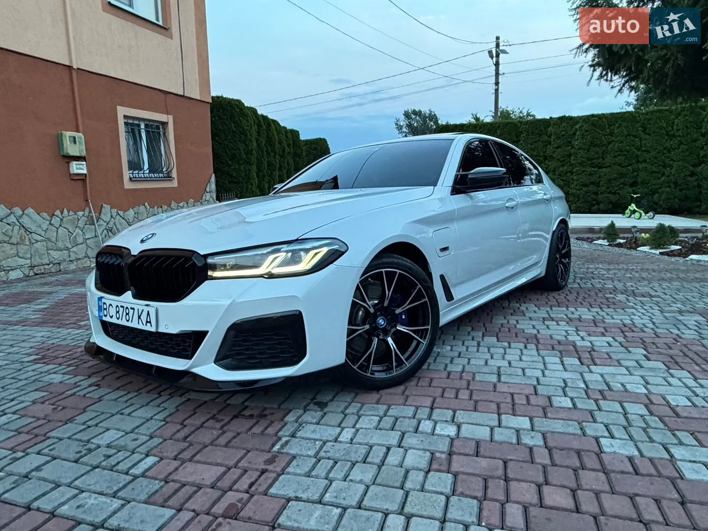 BMW 5 Series, 2021