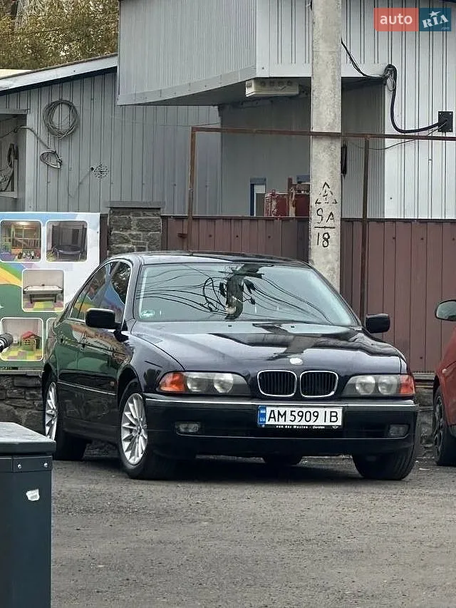 BMW 5 Series, 1999