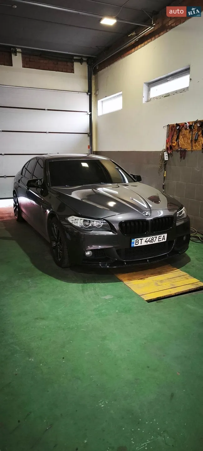 BMW 5 Series, 2011