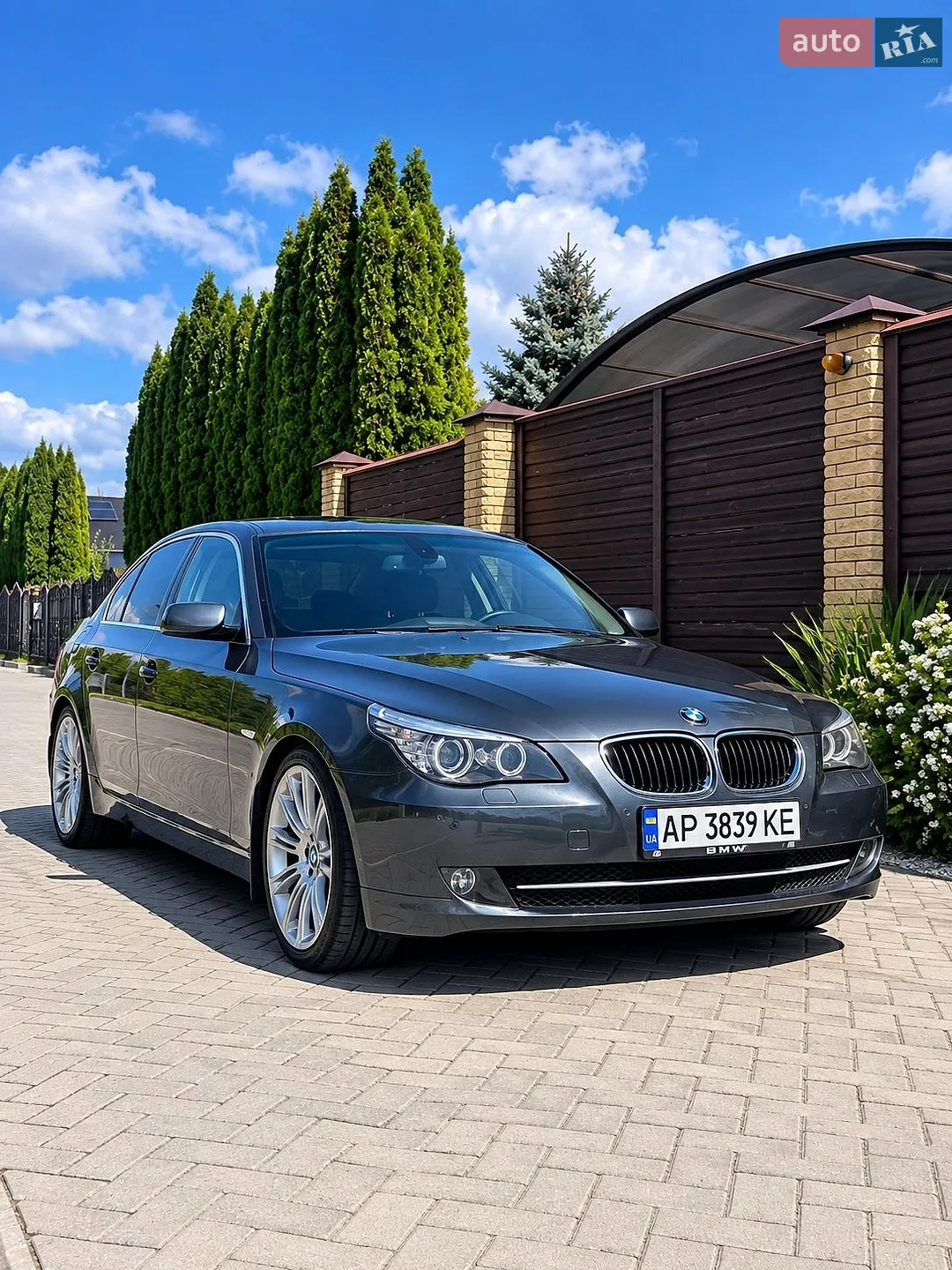 BMW 5 Series, 2009