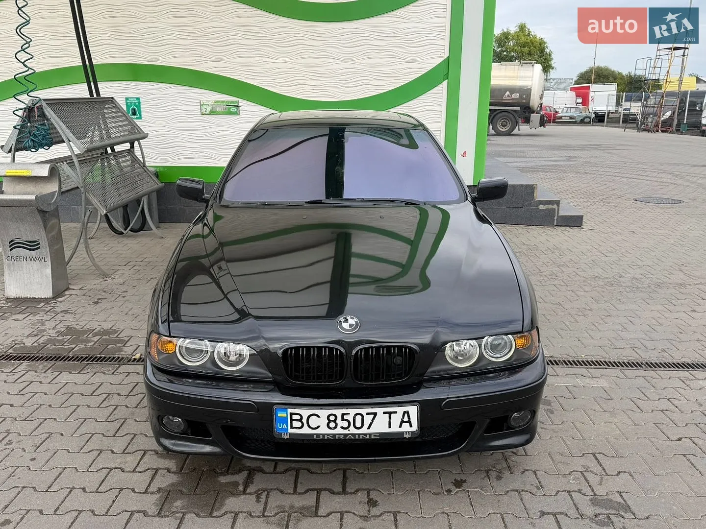 BMW 5 Series, 2002